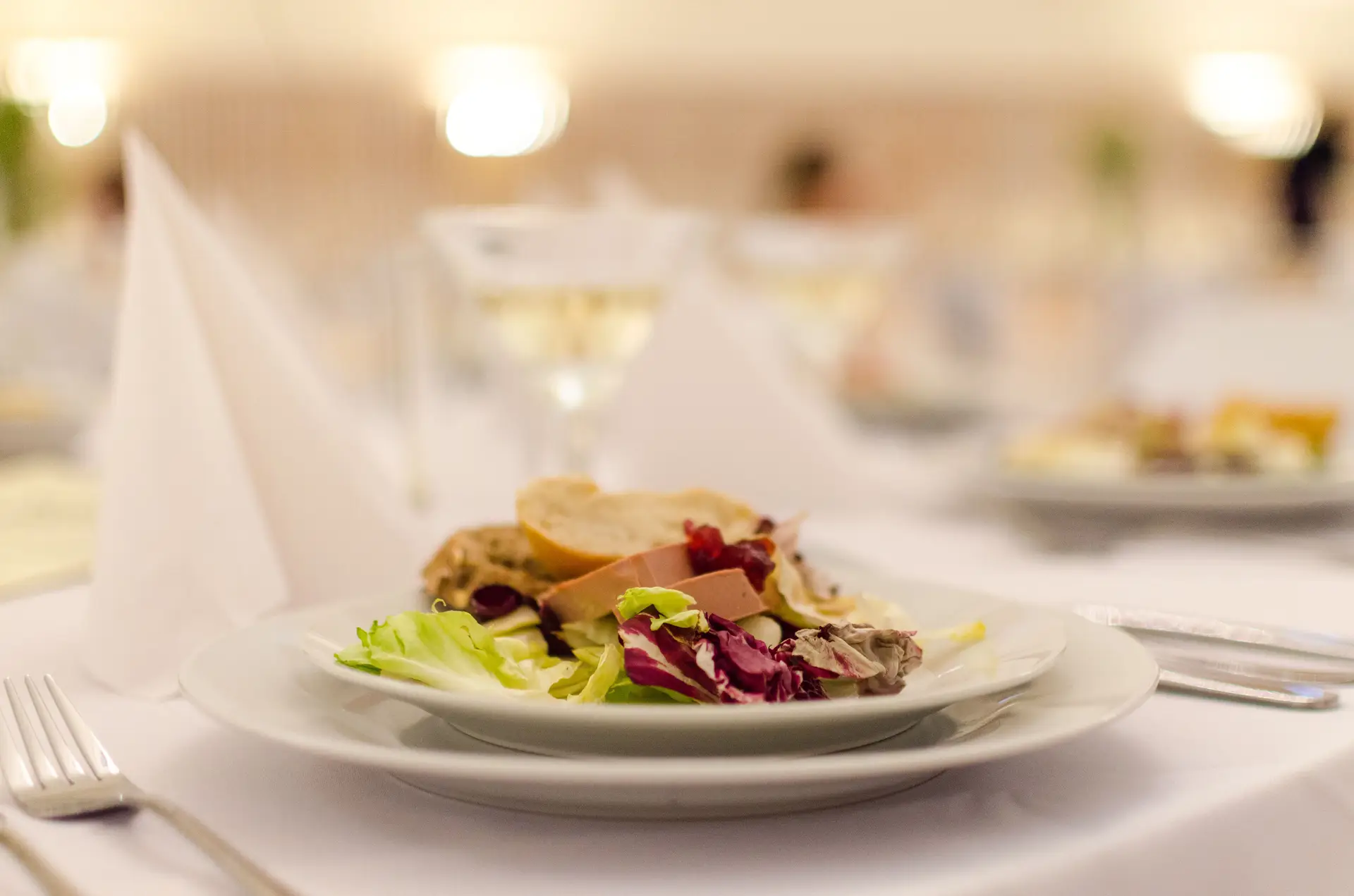 Azure restoranında müəllif mətbəxi təqdimatı